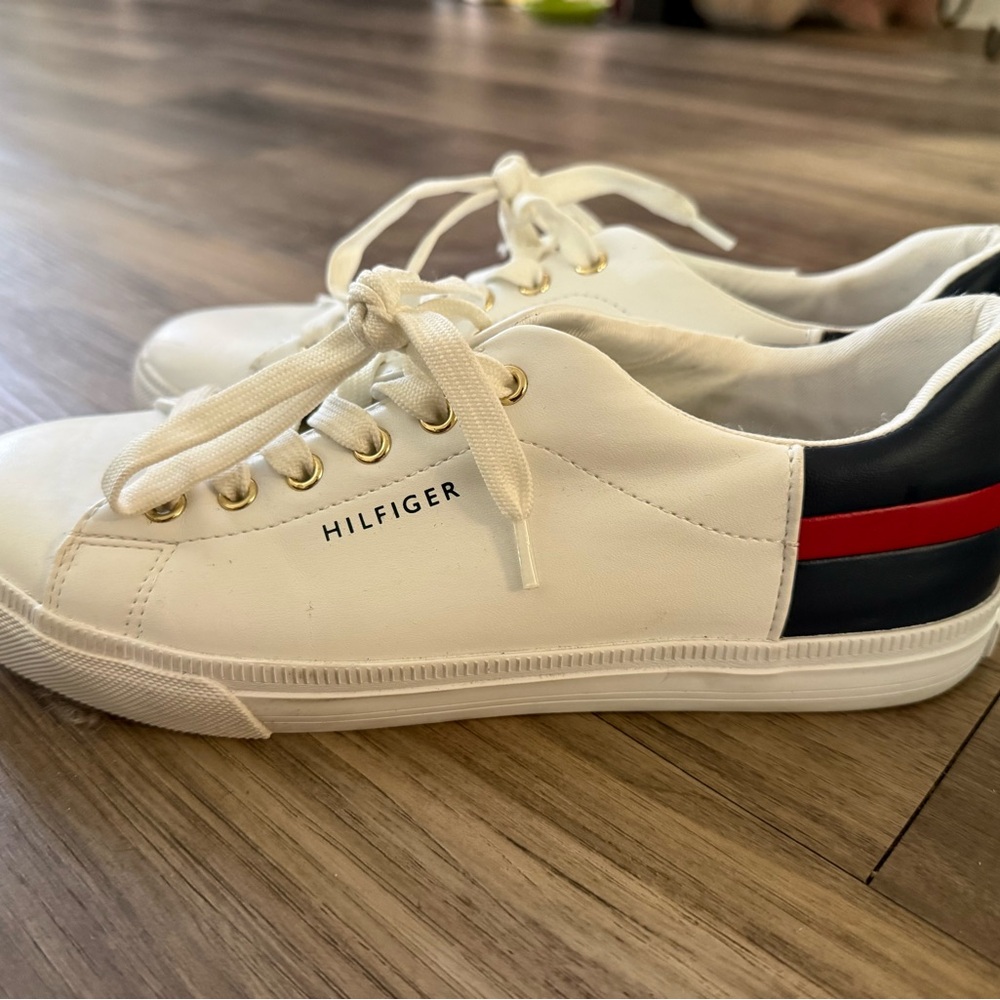 Tommy Hilfiger White Sneakers with Navy and Red Stripes